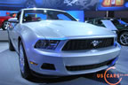 mustang_autoshow_j7.jpg (130kb)
