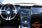 2010_mustang_detail_a5.jpg (113kb)